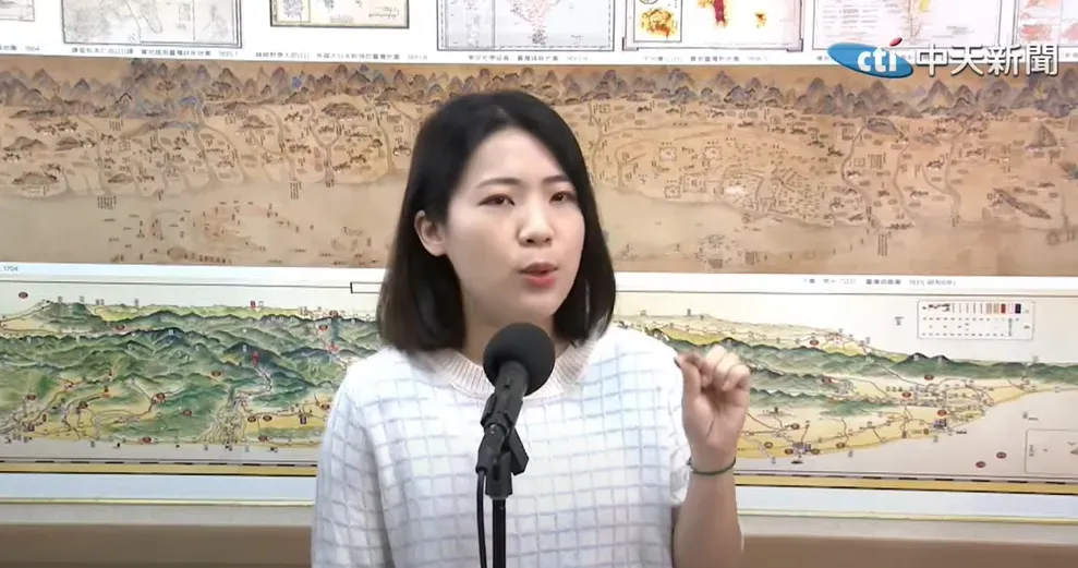 徐巧芯怒批民進黨,要做政治攻擊請便,但請不要把正當的公關公司牽扯進來。(圖/中天新聞)