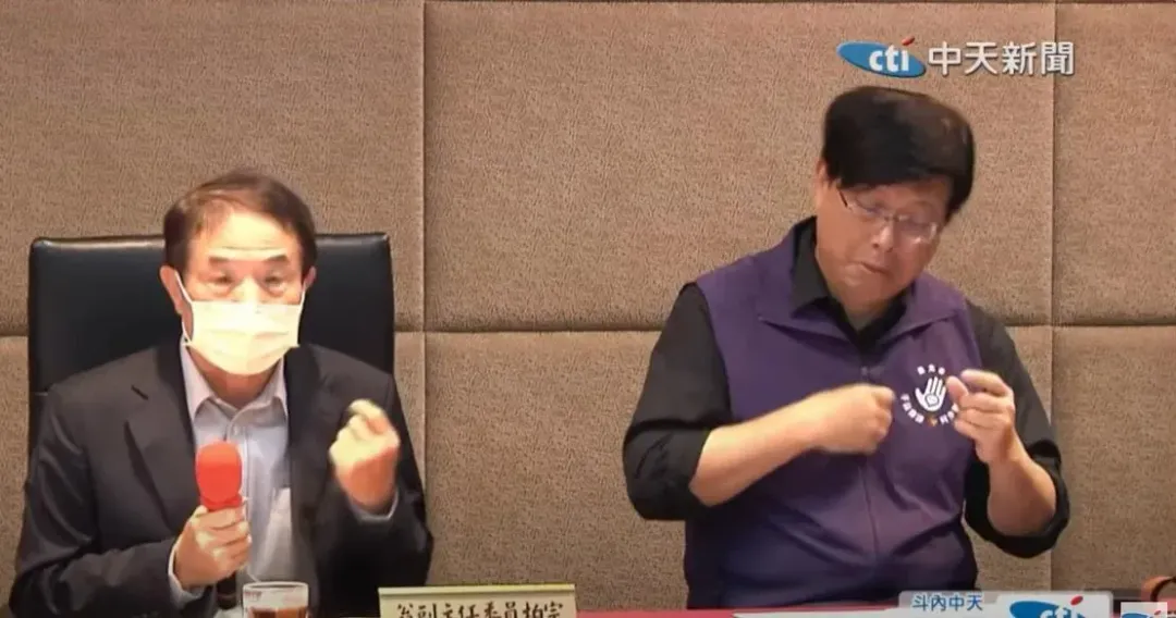 針對前NCC主秘蕭祈宏疑似當詐騙集團門神,NCC副主委暨發言人翁柏宗回應。(資料照/中天新聞)