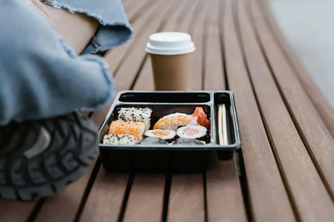 外食族光是伙食費,一天就至少500元。(示意圖/Pexels)
