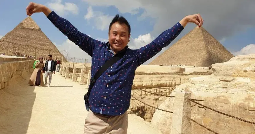資深台語歌手黃志強喜愛旅遊,足跡行遍三大洋、七大洲。(圖/黃志強)