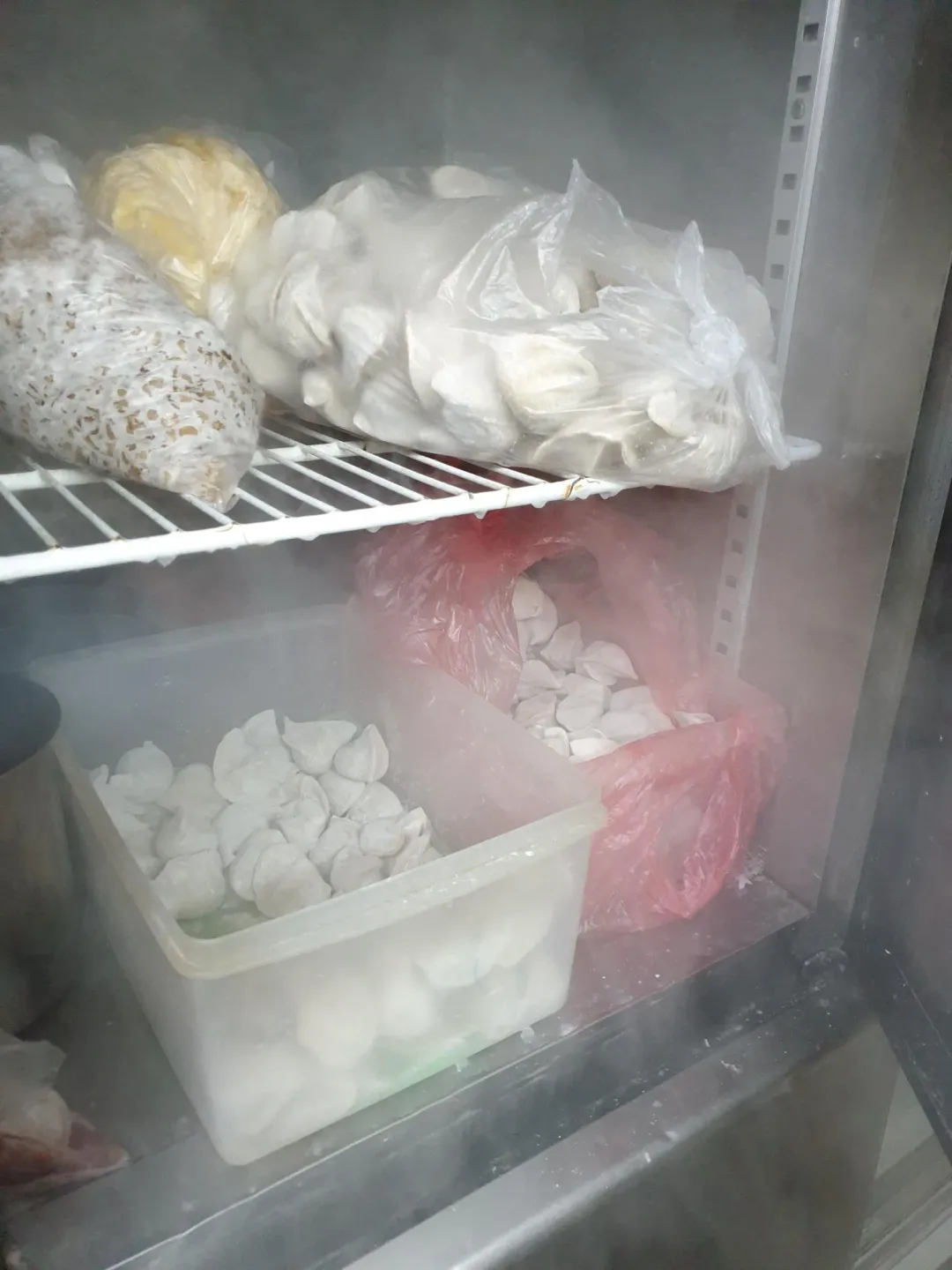 有女星到知名麵店用餐後不適，衛生局獲報前往稽查。（圖／北市衛生局提供）