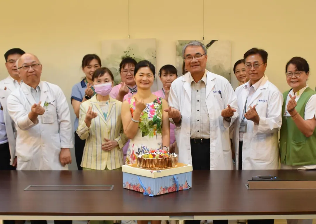 在醫護人員的悉心照料下,黃舒君一週後便從加護病房轉回普通病房,各項數值也逐漸趨於穩定,最終在住院22天後順利出院。 圖/黃舒君提供