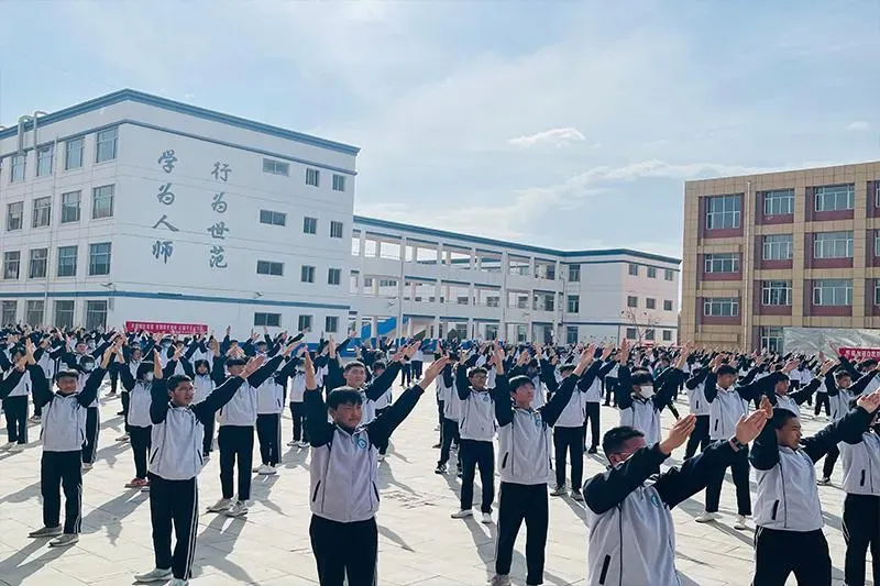 涉事寧夏忠信職業高級中學回應已制止學生退款行為。(圖/翻攝百度)