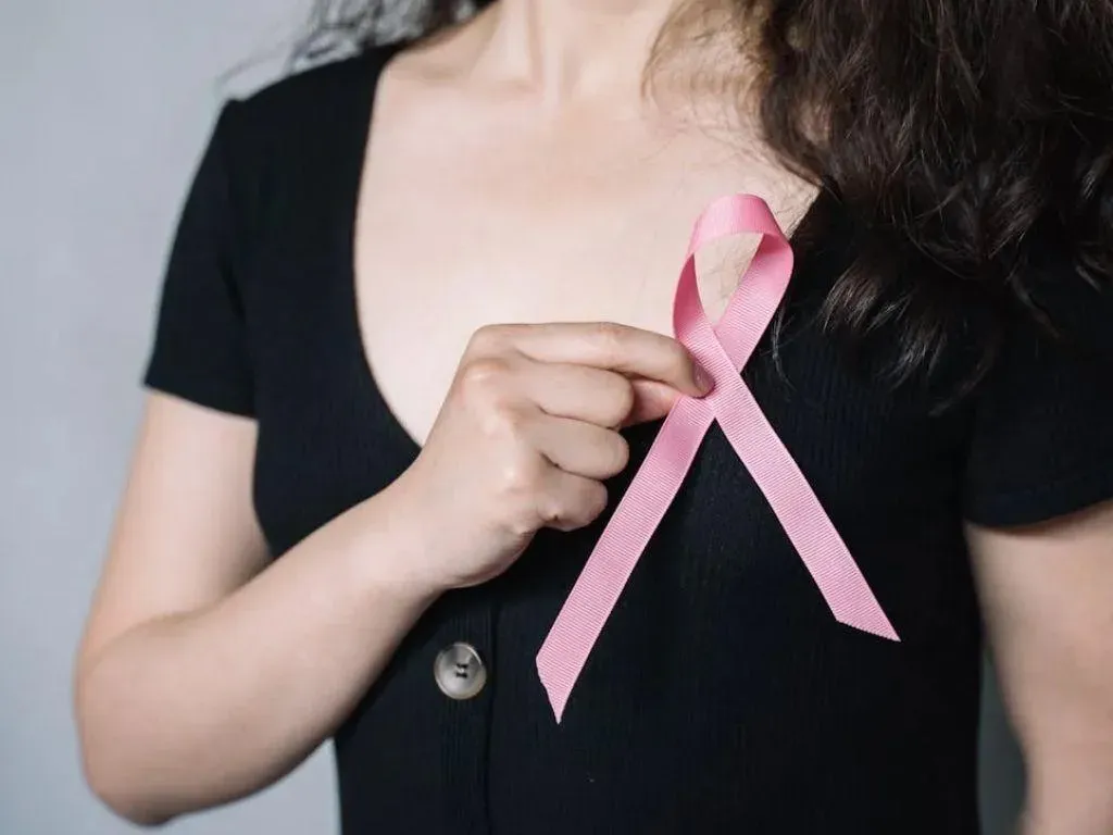 乳癌連續19年為國人女性癌症發生率第一位!根據最新癌症登記報告顯示,每天有42人被宣告罹患乳癌。(示意圖/pexels)