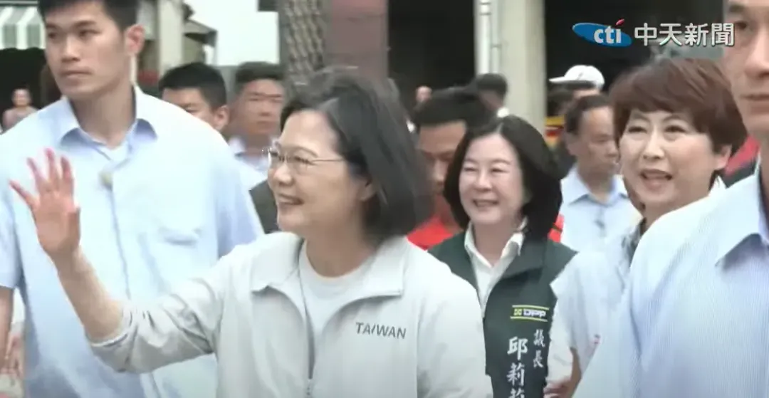 前總統蔡英文27日在臉書PO愛貓文結果2天就吸引14萬人按讚。(資料照/中天新聞)