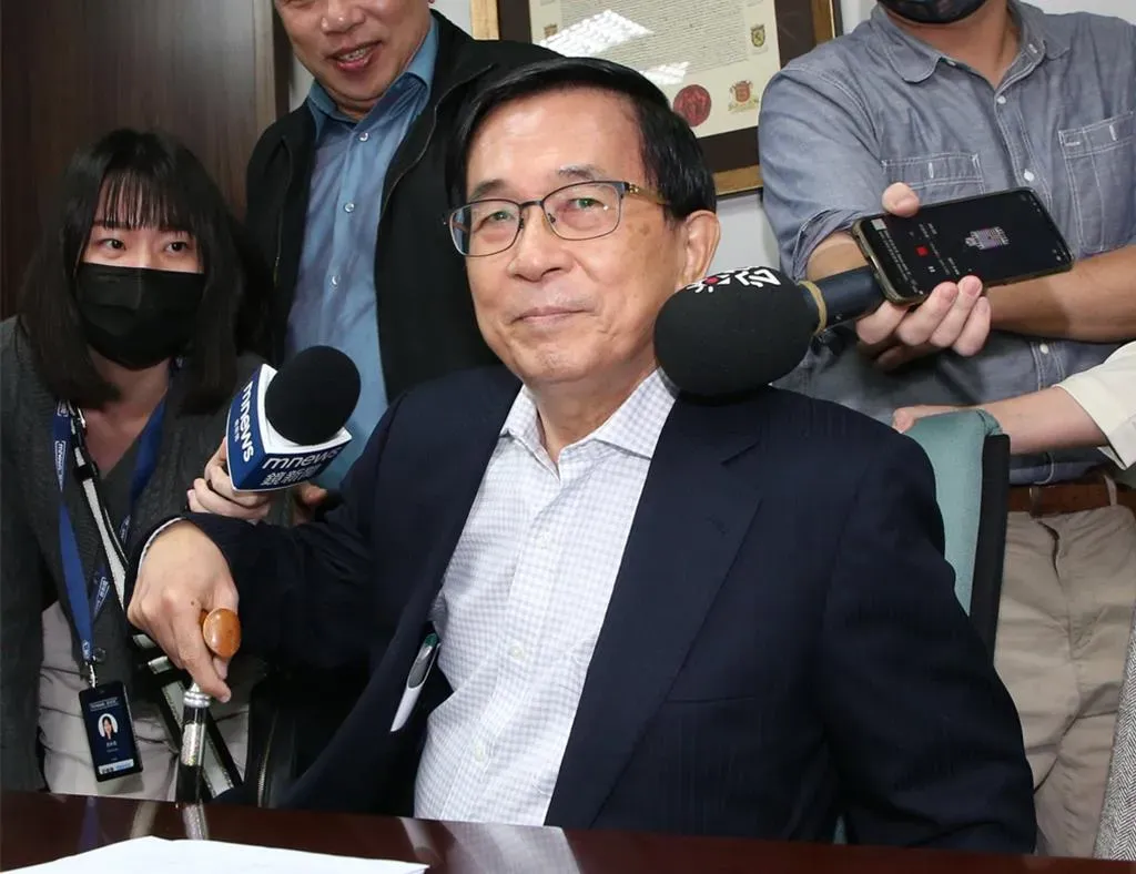 傳總統蔡英文將在520前特赦前總統陳水扁。(圖/資料照)