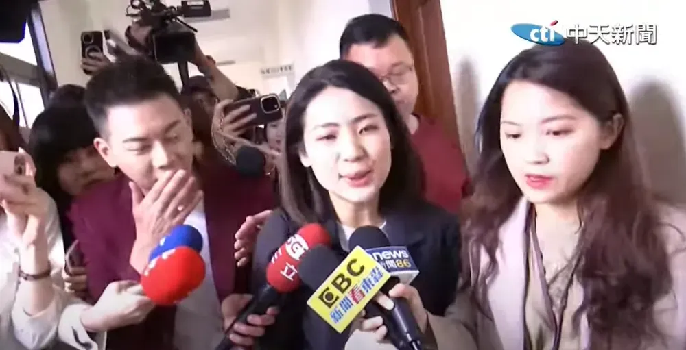 ,徐巧芯表示,「林北」應該是說「我是你爸爸」,田中光可能有比較強的求生欲,不然就是不懂台語。(圖/中天新聞)