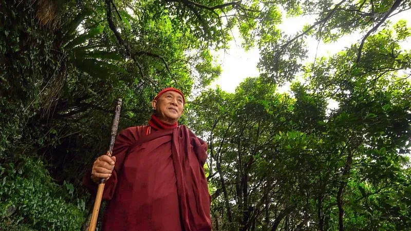靈鷲山心道法師提倡「靈性生態」，祈禱地球平安、生態永續。（圖／靈鷲山佛教教團提供）