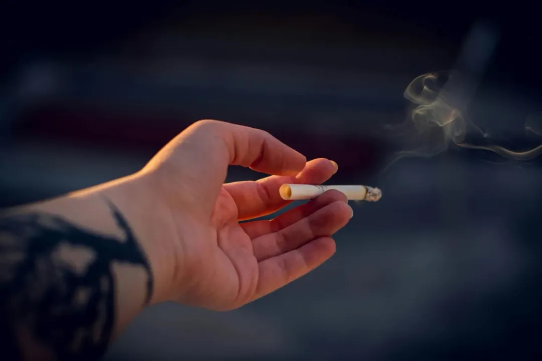 抽菸與多種癌症、慢性病的風險增高密切相關，其中包括攝護腺癌。（示意圖／Pixabay）