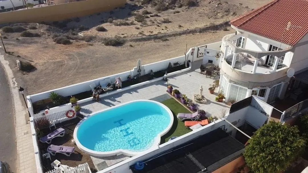 入內需遵守嚴格規定（圖／翻攝IG@BHH Naturist Resort）