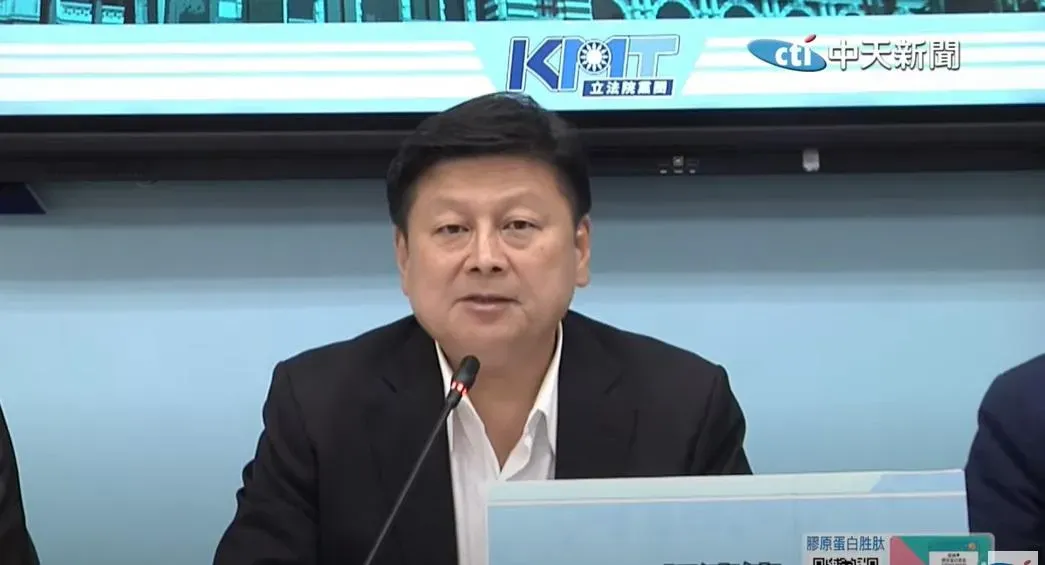 賴清德稱說少數服從多數，傅崐萁表示，「賴總統，我們再相信你一次好嗎？」（圖／中天新聞）