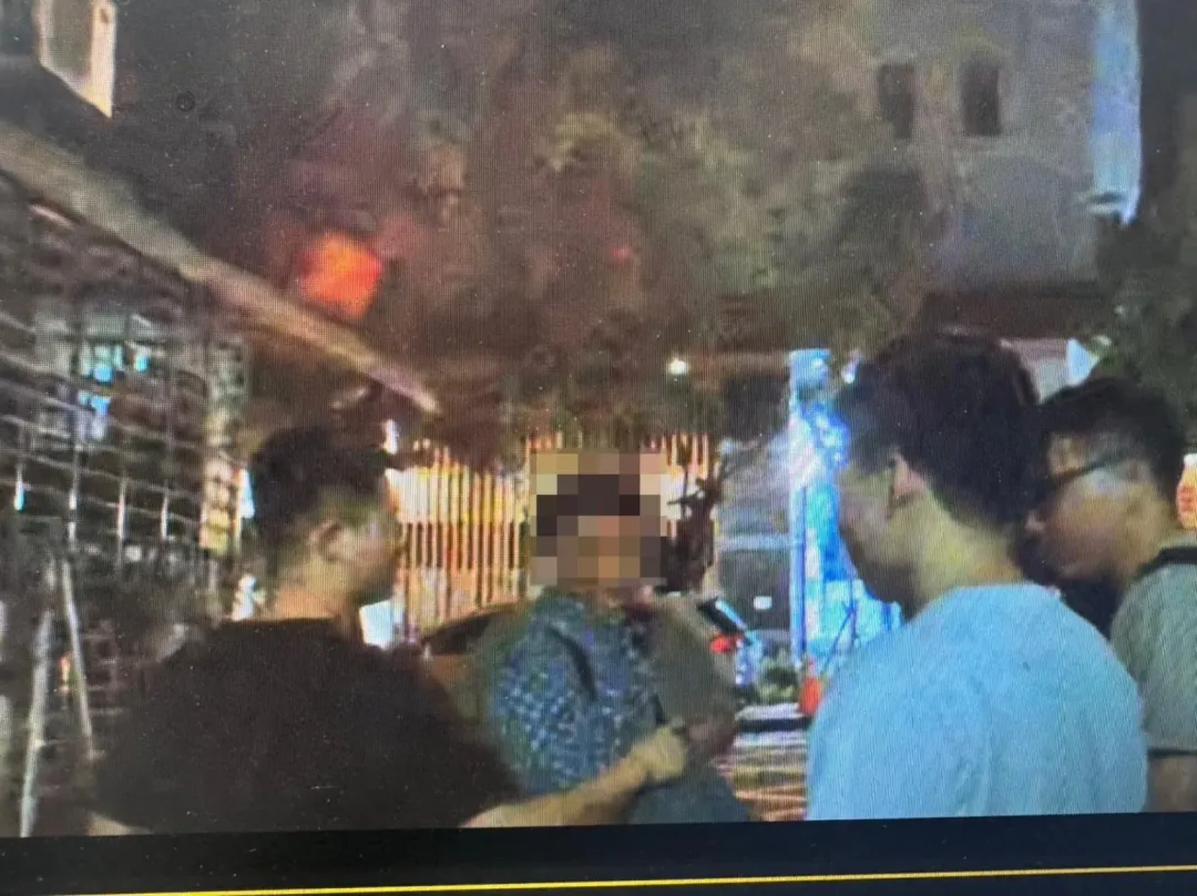 拘提犯嫌畫面。（圖／翻攝畫面）