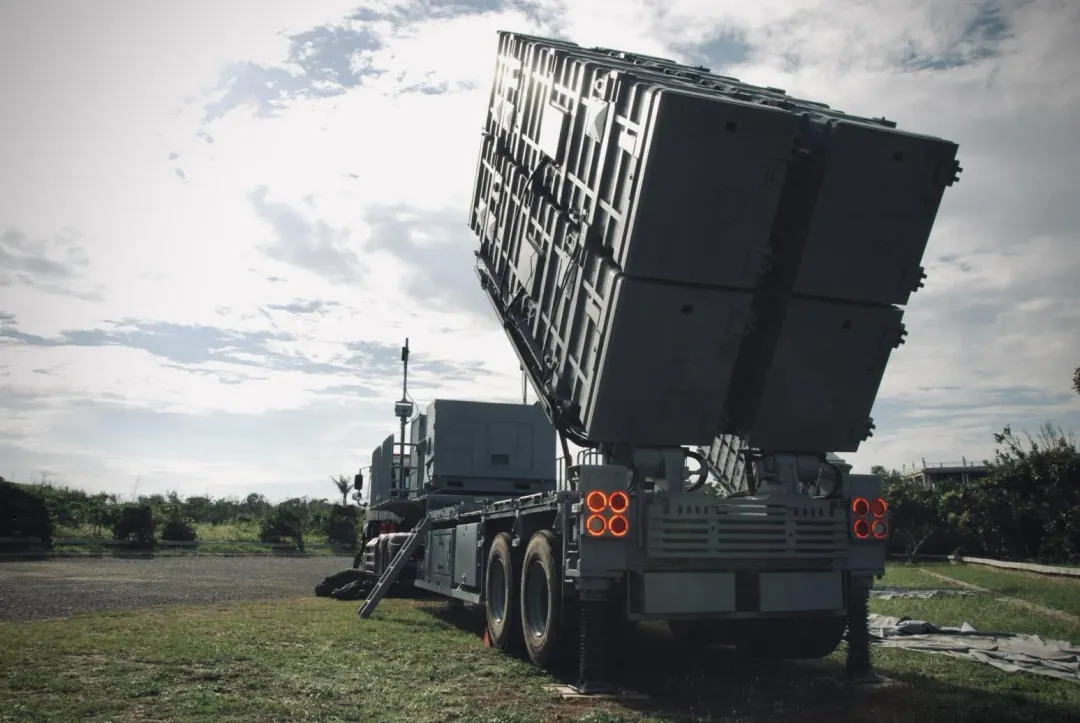 國軍飛彈車機動部署。(圖/國防部)