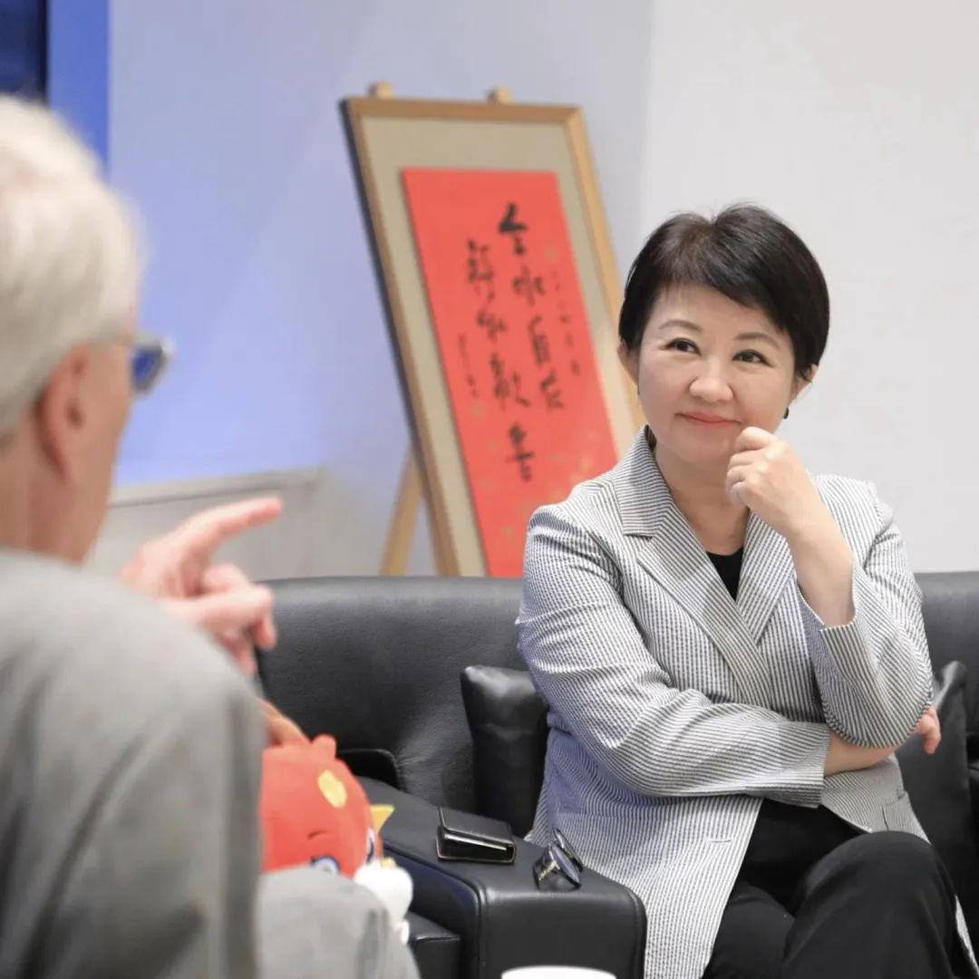 盧秀燕日前在市議會備詢被問到薄瑞光是否代表未來有機會更上一層樓時,她僅強調,雙方晤談內容無法做報告。(圖取自盧秀燕臉書)