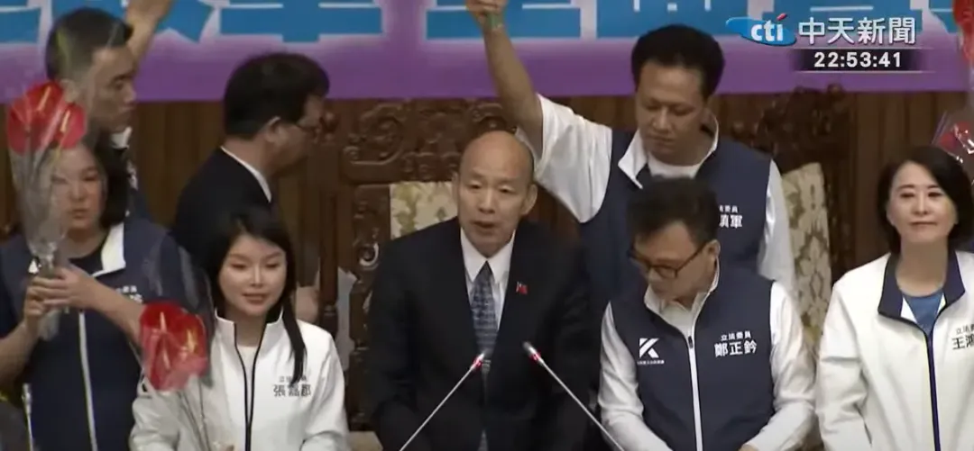 「國會改革五法」三讀通過後，行政院提出覆議案。（圖／中天新聞）