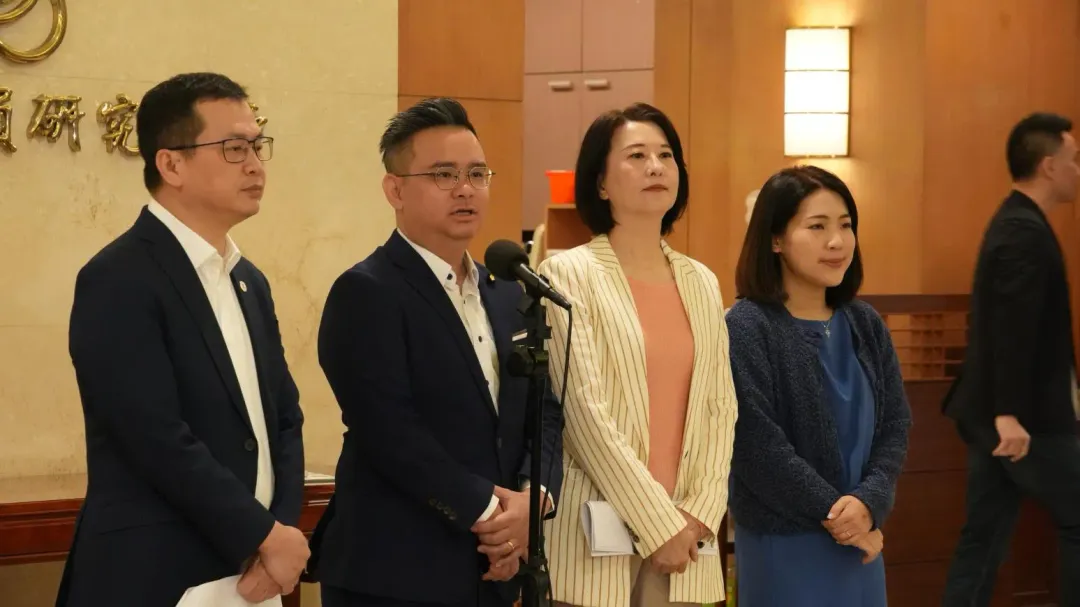 國民黨立委羅智強、黃健豪、徐巧芯、林沛祥、王鴻薇今(3)日召開「捍衛監察權,廢除東廠院」記者會。(圖/中天新聞)