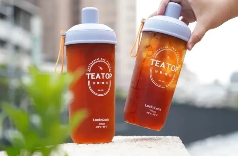 TEA TOP歡慶19週年,祭出大杯日月潭紅茶19元優惠。(圖/TEA TOP第一味提供)