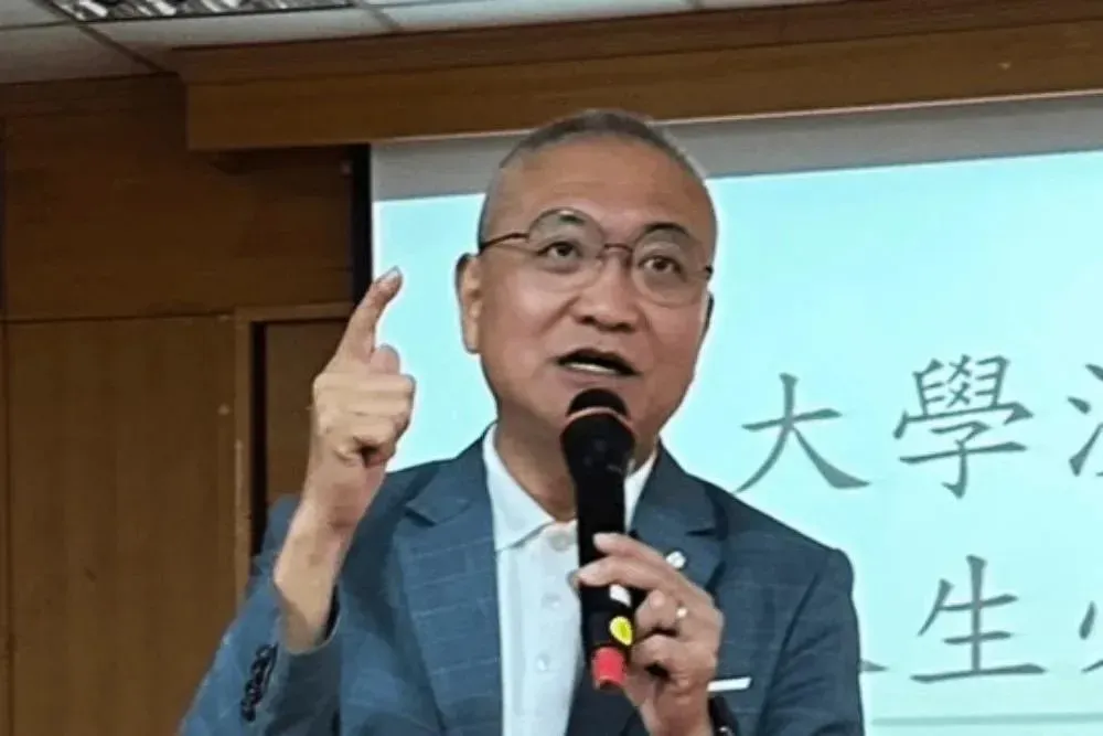 資深媒體人何啟聖。(圖/中天新聞)