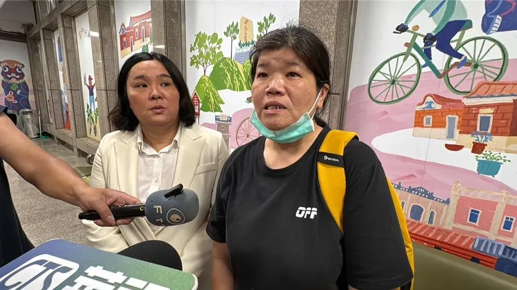 胡男家屬於5月份由立委陳玉珍陪同透過小三通前往大陸探視胡男（資料照片）