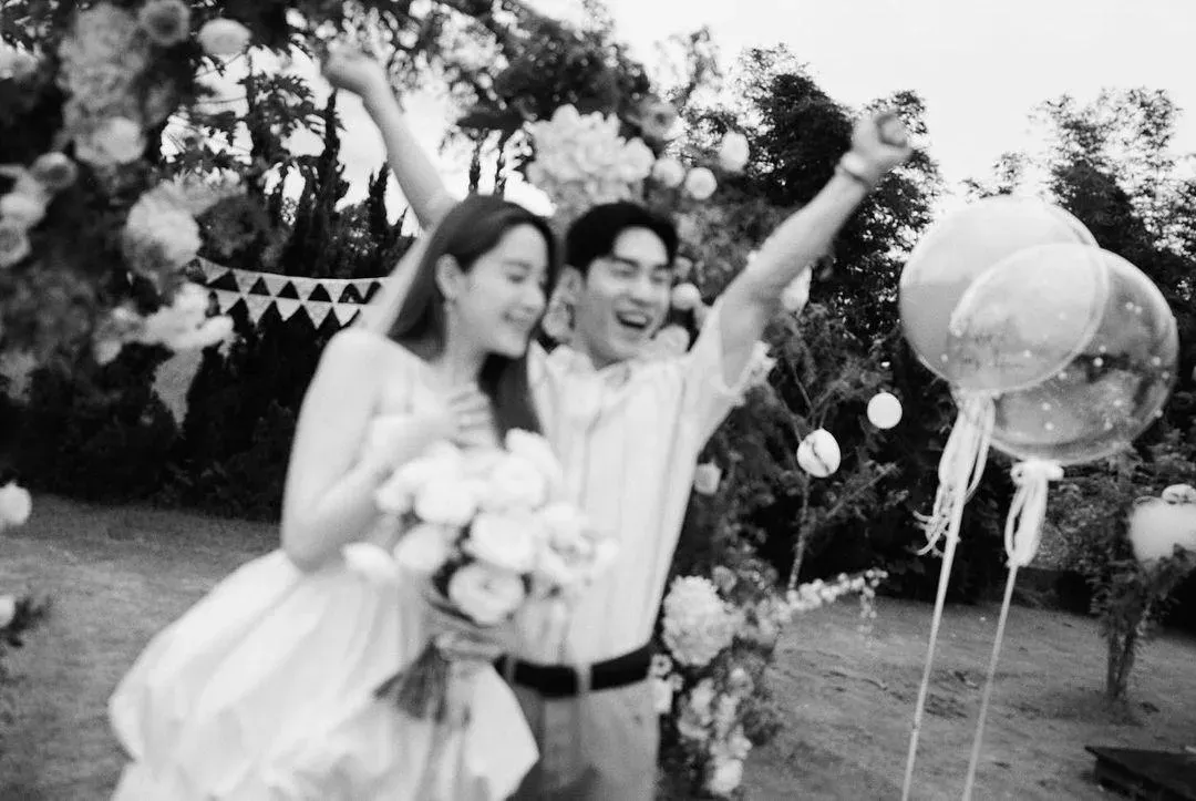 張書豪向歐陽妮妮求婚成功。（圖／IG）