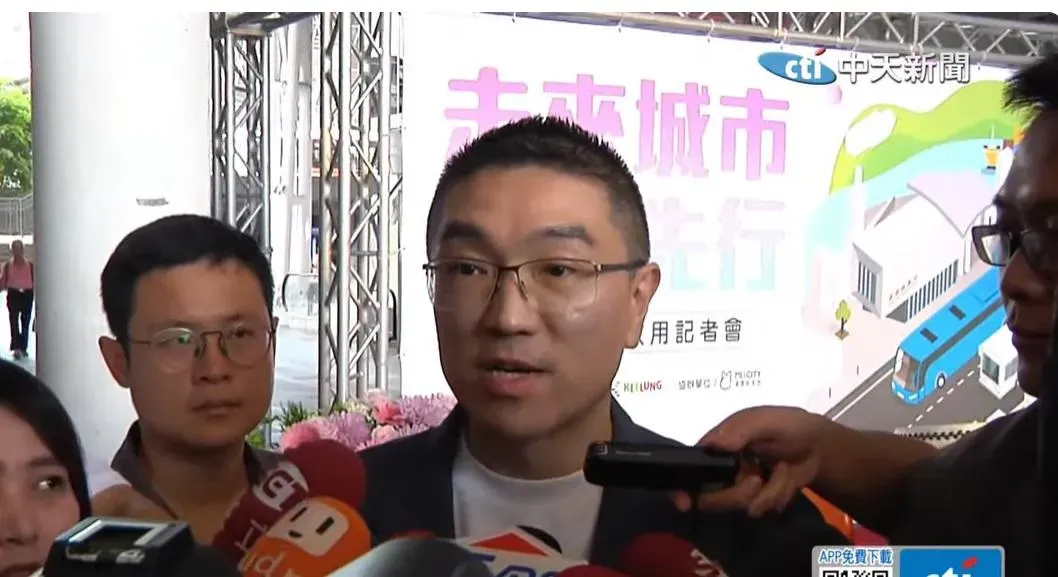 基隆市長謝國樑今日出席活動時被問到罷免案回應「請大家放心」。(圖/中天新聞)