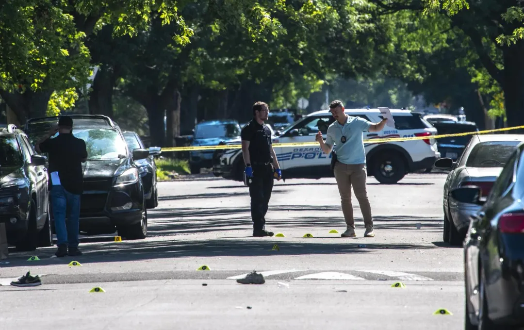 底特律驚傳大規模槍擊事件,導致2人死亡19人受傷。(圖/美聯社)
