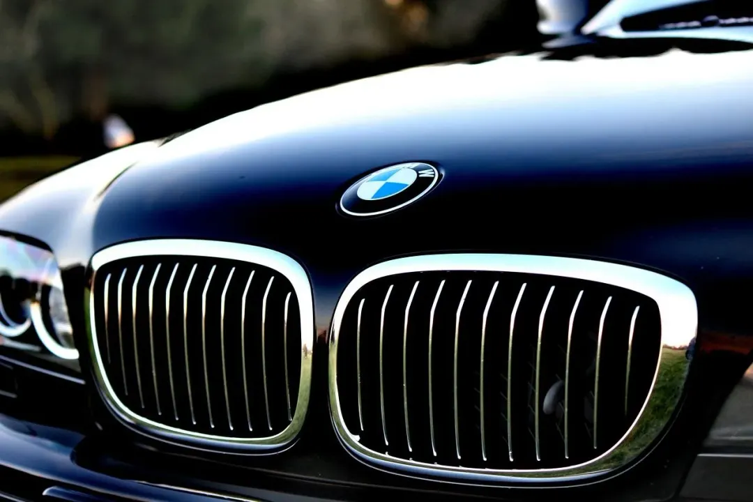 BMW集團10日股價大跌。(示意圖/Pixabay)