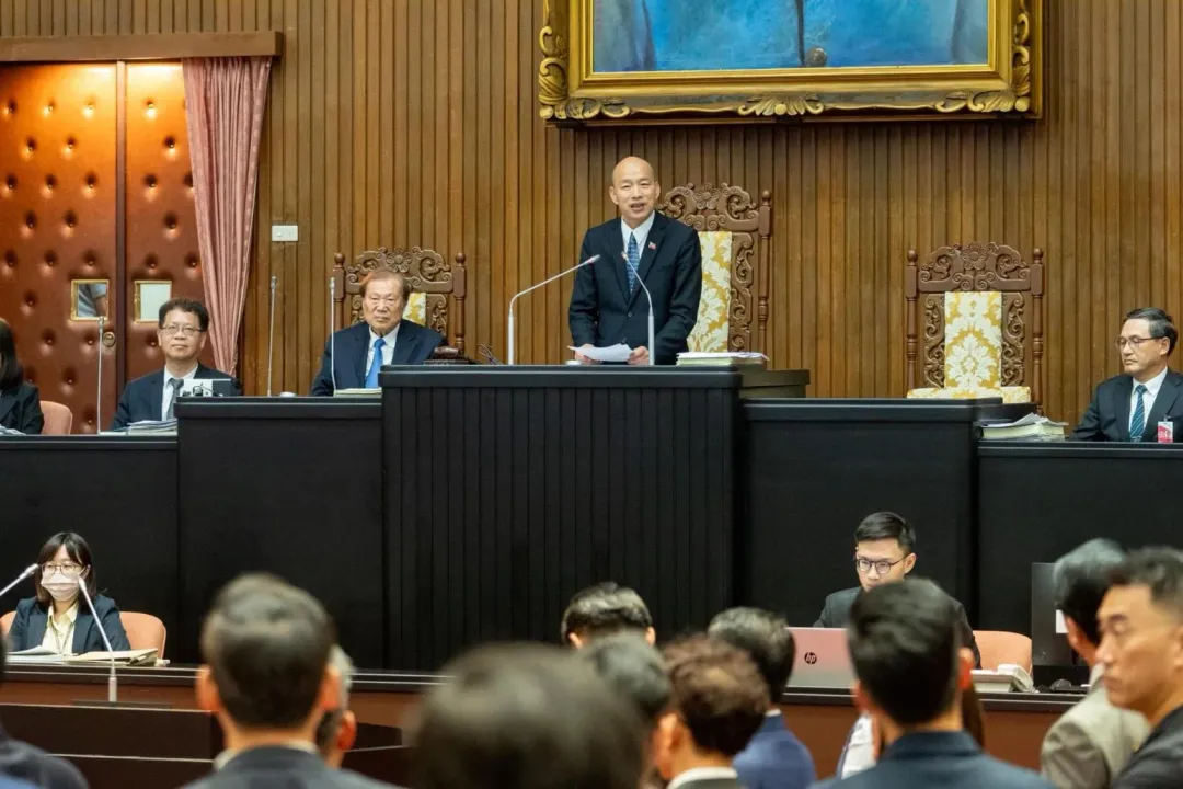 新國會首會期畫下句點,游盈隆認為民進黨徹底搞砸了(攝自韓國瑜臉書)