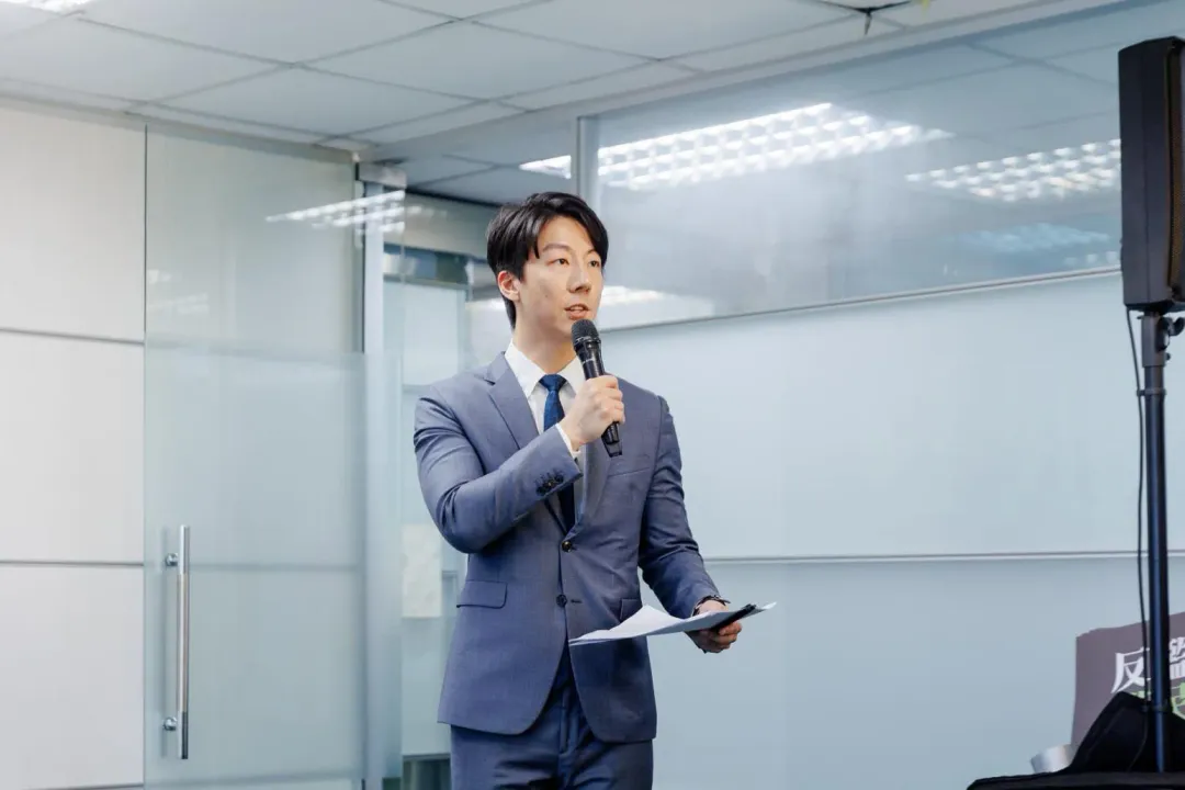 憲法法庭19日裁准暫時處分,而吳崢事先神預言,引起外界議論。(圖取自吳崢臉書)