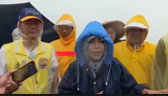 張嘉郡表示將會要求農業部儘速動農業天災救助，幫助農民將影響降到最低。（圖／張嘉郡提供）