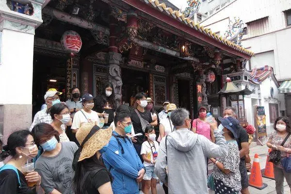 跟著散步路線,還能遊覽各大寺廟。(圖/台南市政府提供)