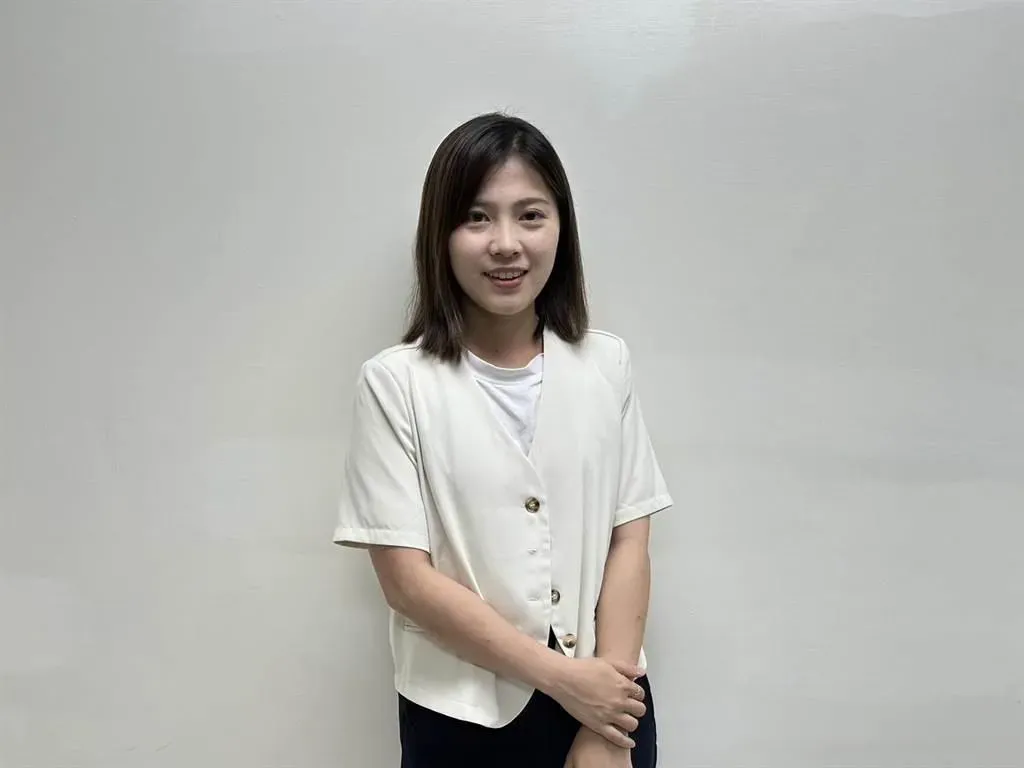 任職即將滿2年的高市府發言人周璟瑜傳出閃電請辭,高雄市府證實已獲准。(圖/周璟瑜提供)