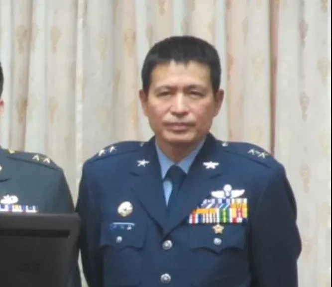 前空軍副司令李廷盛出任菲律賓公使。(圖/WIKI共享資源)