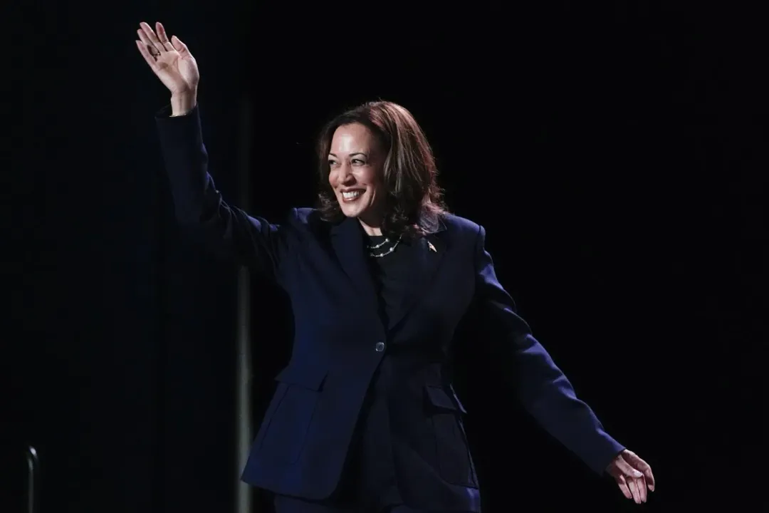 川普表示,自己不知道賀錦麗是印度人還是黑人。(圖/美聯社)
