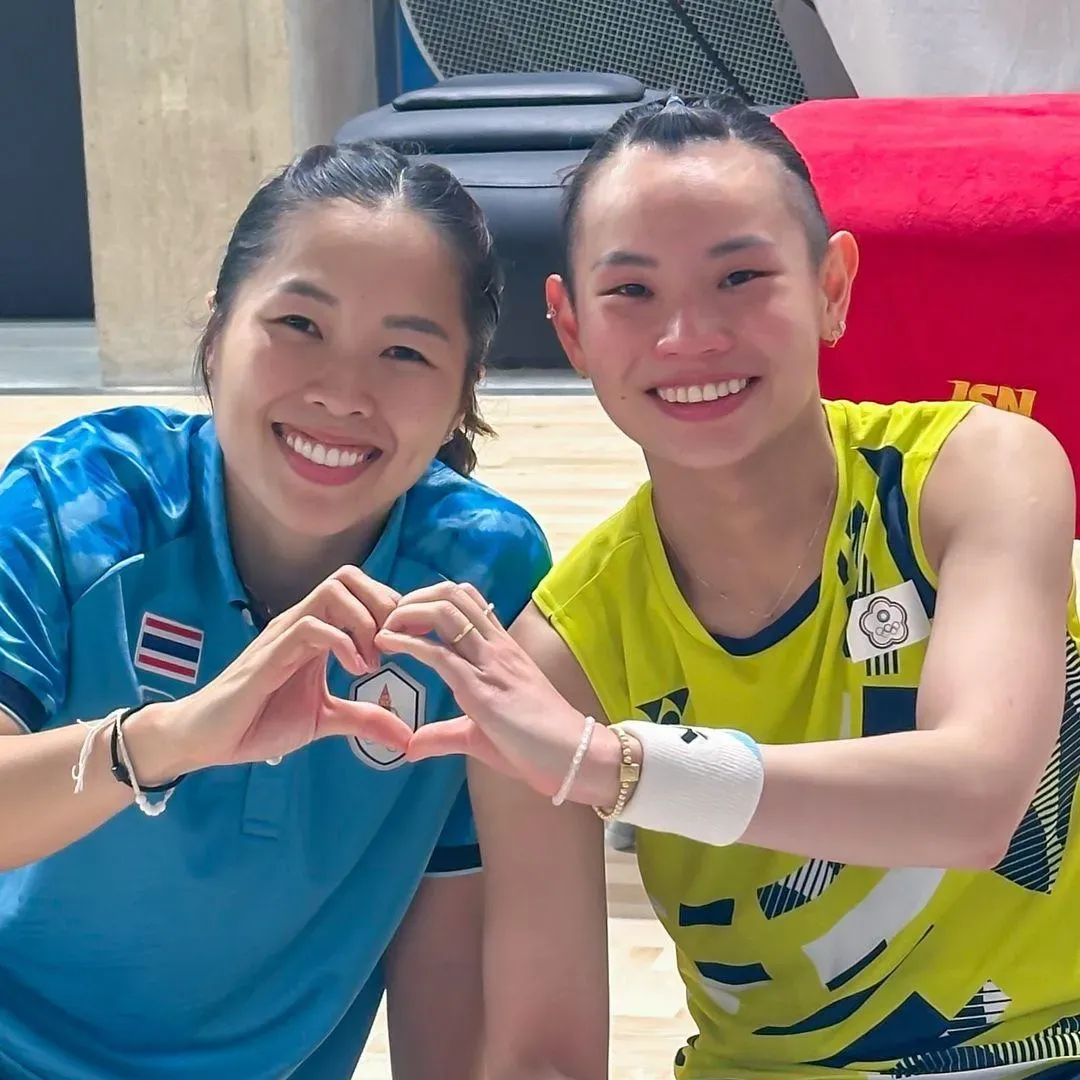 依瑟儂曬與戴資穎合照喊「友誼無期限」。(圖/翻攝自ratchanokmay IG)