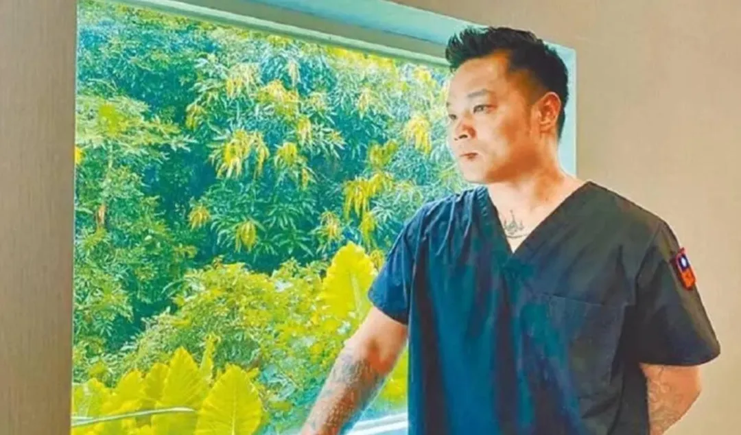 陳修將涉嫌虐殺女友遭判刑10年10月，卻棄保潛逃，今年5月被檢警逮捕，查獲他身上有改造手槍及子彈，今日開庭審理，陳修將主張「自首」求減刑。（圖／資料照片）
