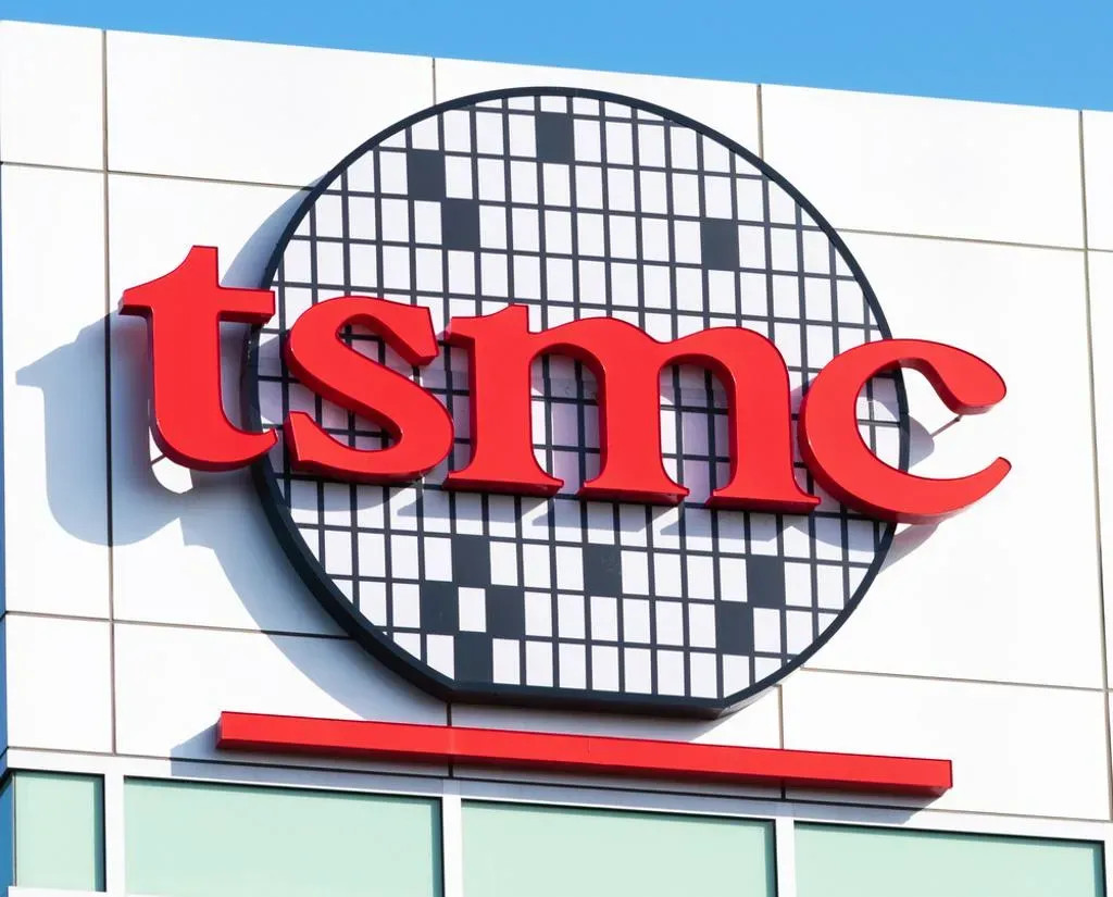 台積電今天(5日)早盤一度暴跌68元至835,900元大關守不住。(圖/達志影像)