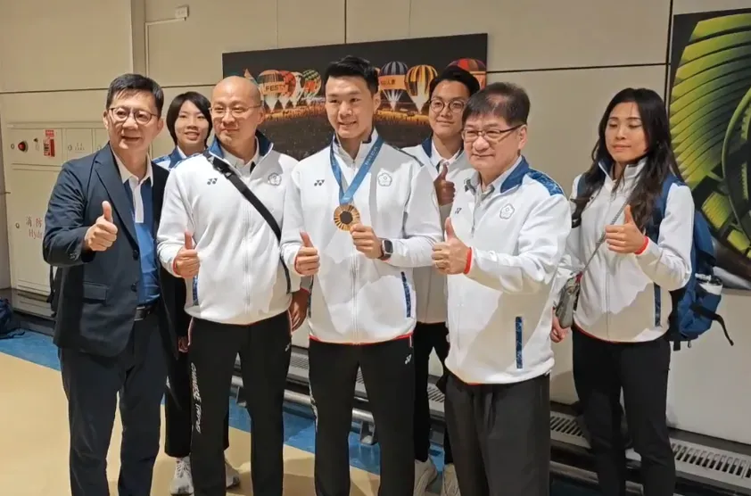 中華隊選手今早回國。(圖/中天新聞)
