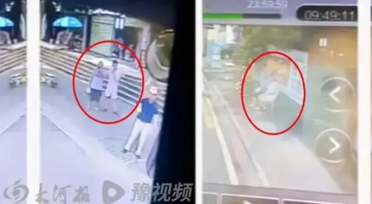監視器拍到周男和一名老人。（圖／翻攝微博）