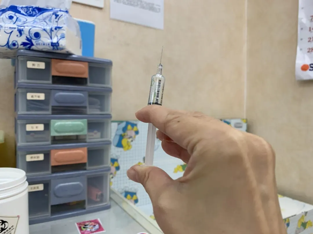 炎炎夏日,正是腸病毒流行之際,尤其是6歲以下的孩子,更容易受到腸病毒的威脅!(圖/門諾醫院提供)