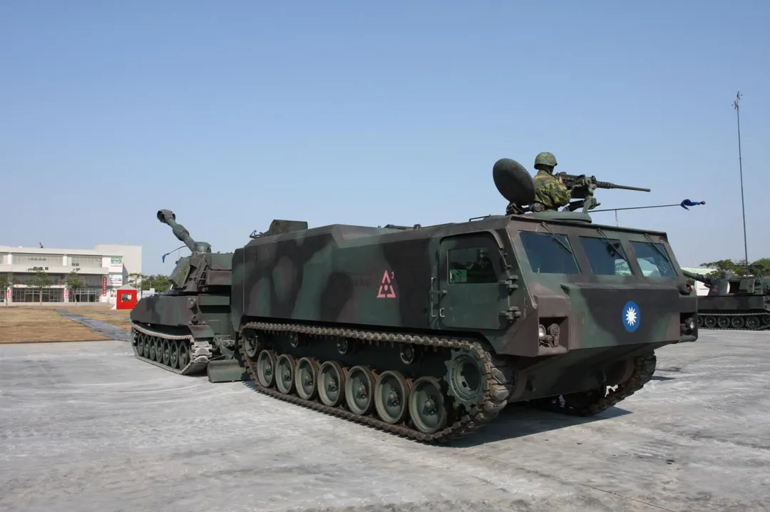 谷立言強調，M109自走砲對台灣來說都是關鍵戰力。（圖／宋玉寧攝）