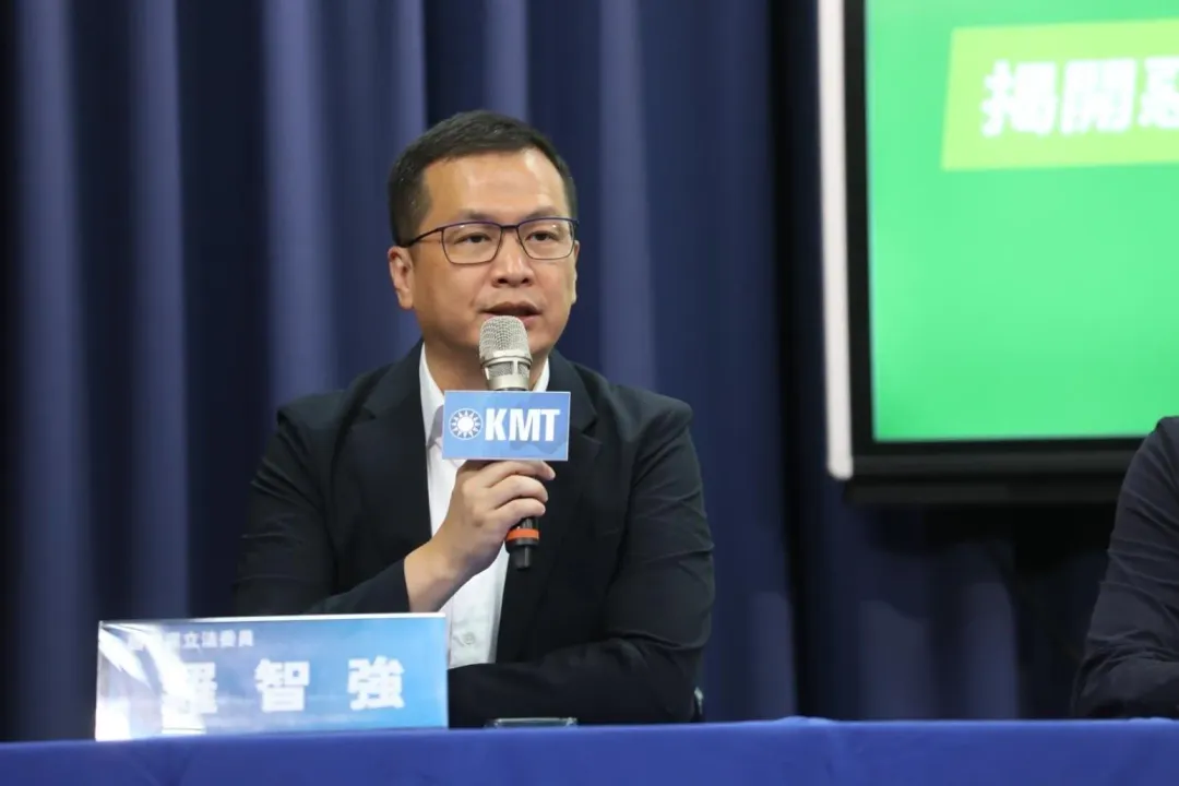 羅智強表示,中選會公布10月13日是罷免投票日,他認為這是不善良、不公平也不厚道的惡霸行為。(圖/國民黨提供)