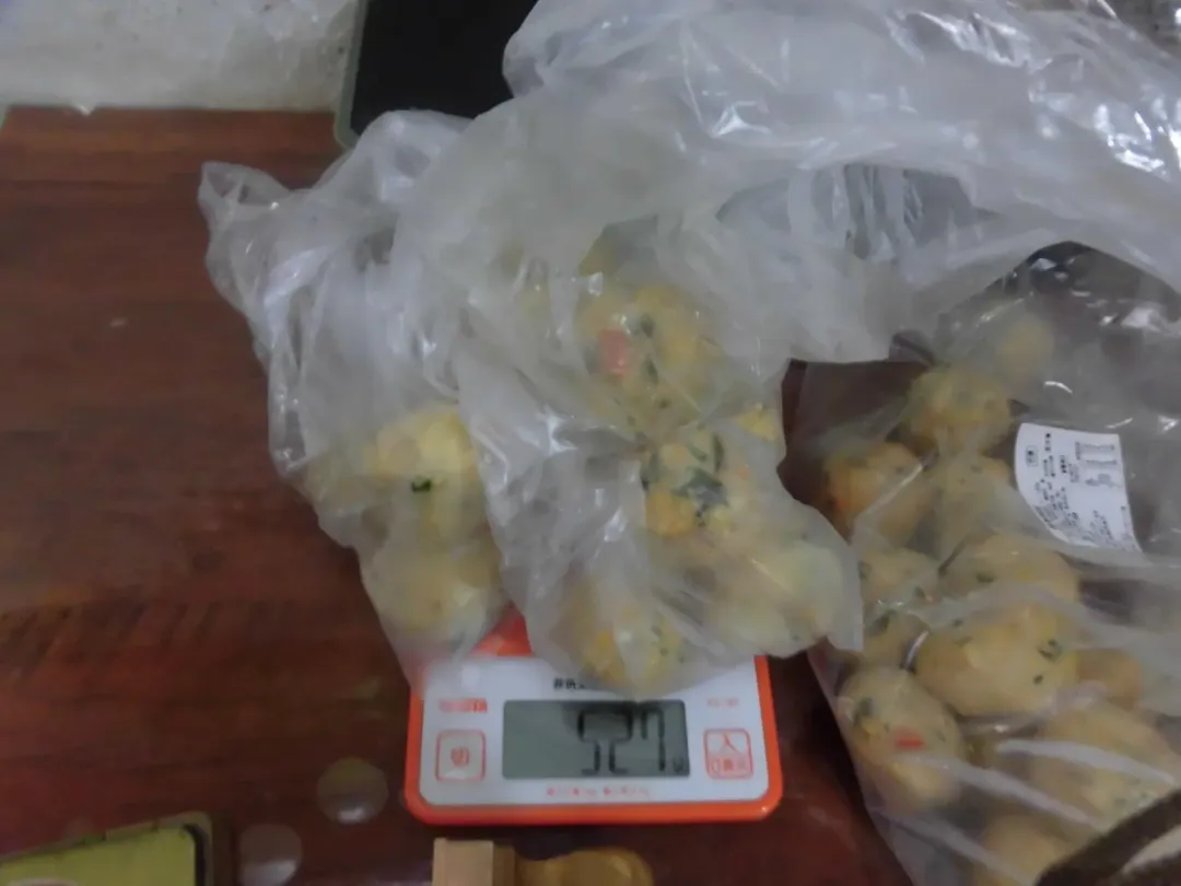 「張阿姨蔬食」的塔香燒球。(圖/臺北市衛生局提供)