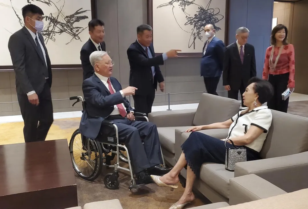 連戰、連方瑀。（連辦提供）