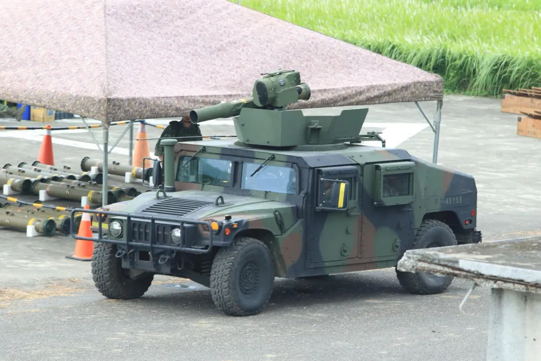 M1167悍馬拖式飛彈車。(圖/中天新聞,宋玉寧攝)