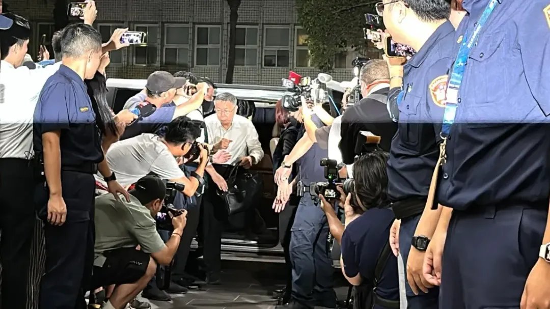 民眾黨主席柯文哲遭裁定收押禁見卻決定不提出抗告。(資料照/塗豐駿攝)