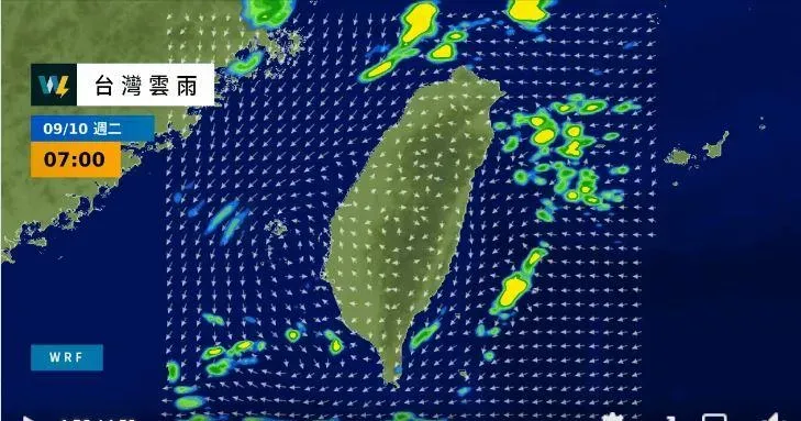 摩羯颱風持續西進,東半部降雨漸增西半部高溫午後局部雷雨。(圖/「天氣風險 WeatherRisk」粉專)