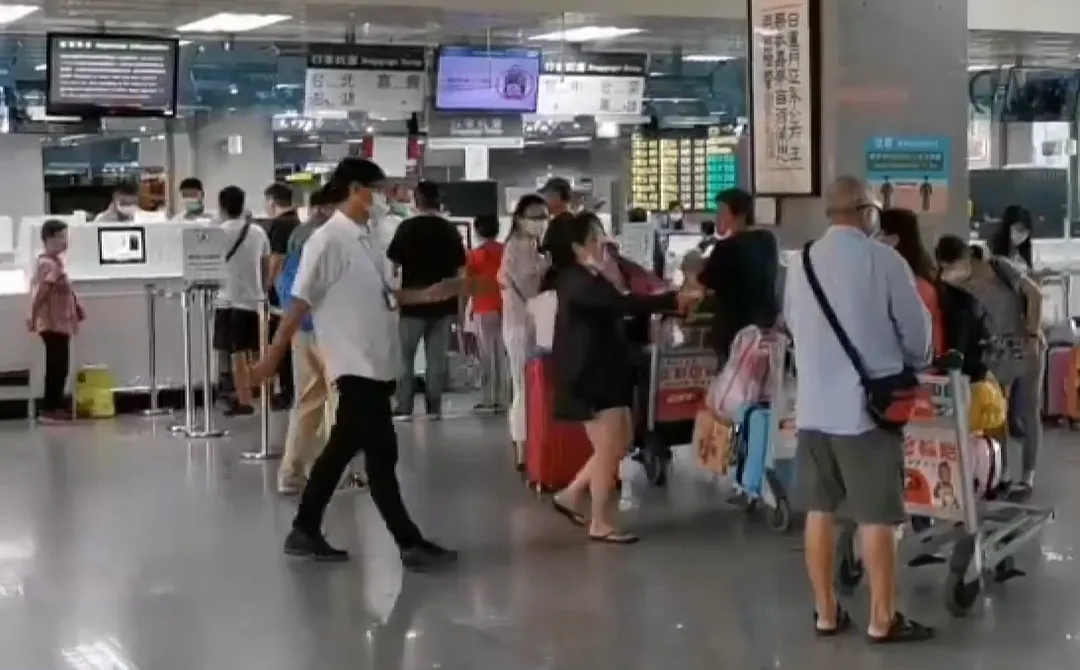 光復節連假離島管制航線，民航局表示，8/24上午9時開放訂位。（示意圖／中天新聞）