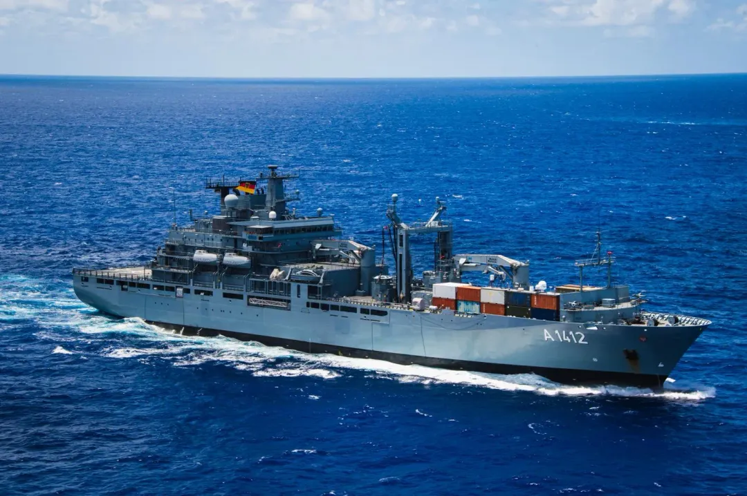 德軍法蘭克福號補給艦。(圖/美國海軍)