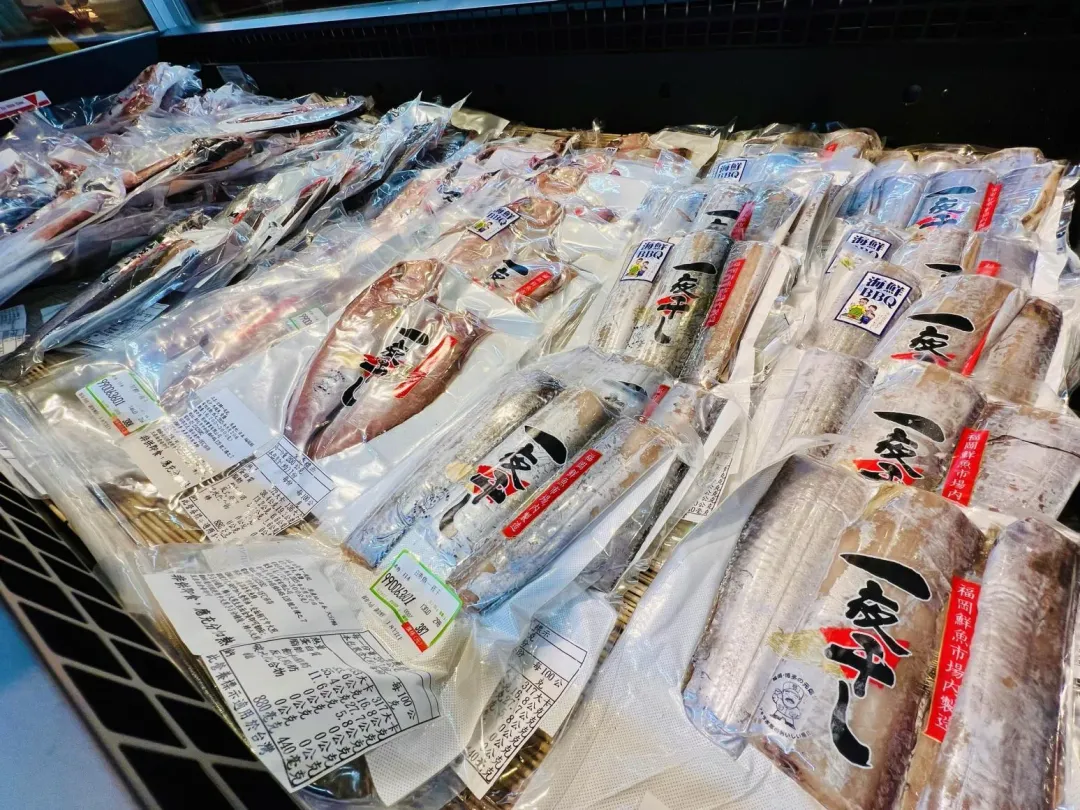 現場銷售多種中秋烤肉熱門選項一夜干。（圖／業者提供）
